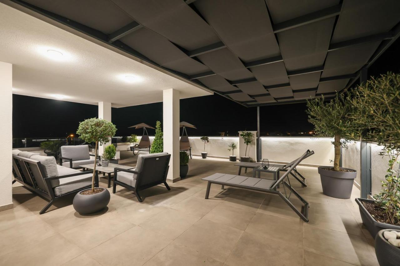 Leonardo Luxury Residence 2 Penthouse With Jacuzzi Zadar Bagian luar foto