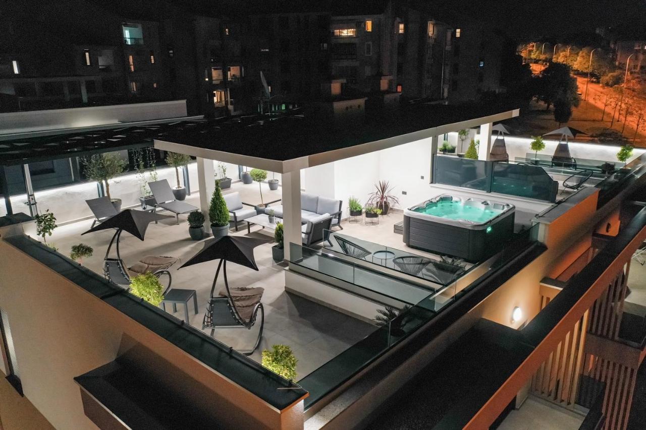 Leonardo Luxury Residence 2 Penthouse With Jacuzzi Zadar Bagian luar foto
